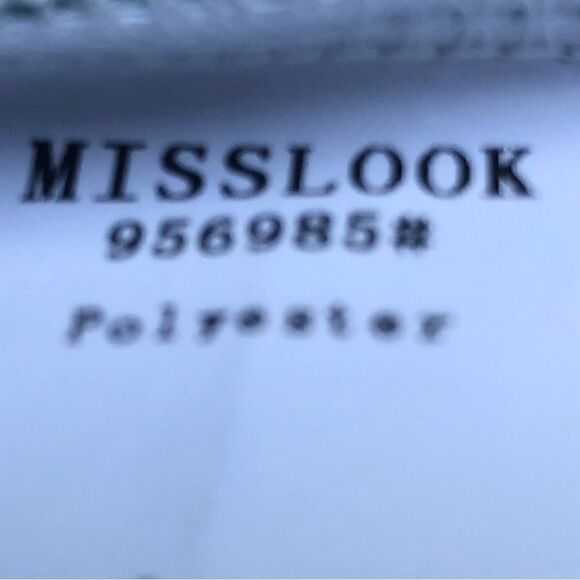 MISSLOOK Women’s Long Sleeves Stretchy Green Flowered Blouse Front Button Design - Picture 6 of 6